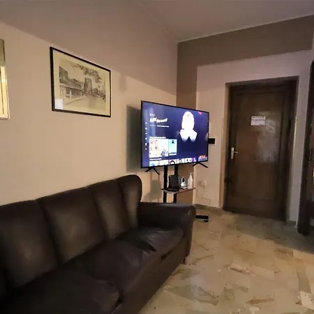 Casa Studenti E Giovani Turisti Fkk - Giochi Di Societa Ed Intimo Party - Volontari Benvenuti *